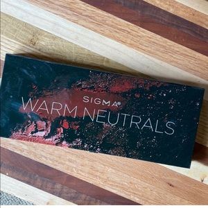 Barely used Sigma Warm Neutrals eye palette.
